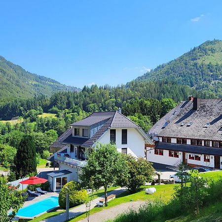 Ferienwohnungen Haus Hees Todtnau Exteriör bild