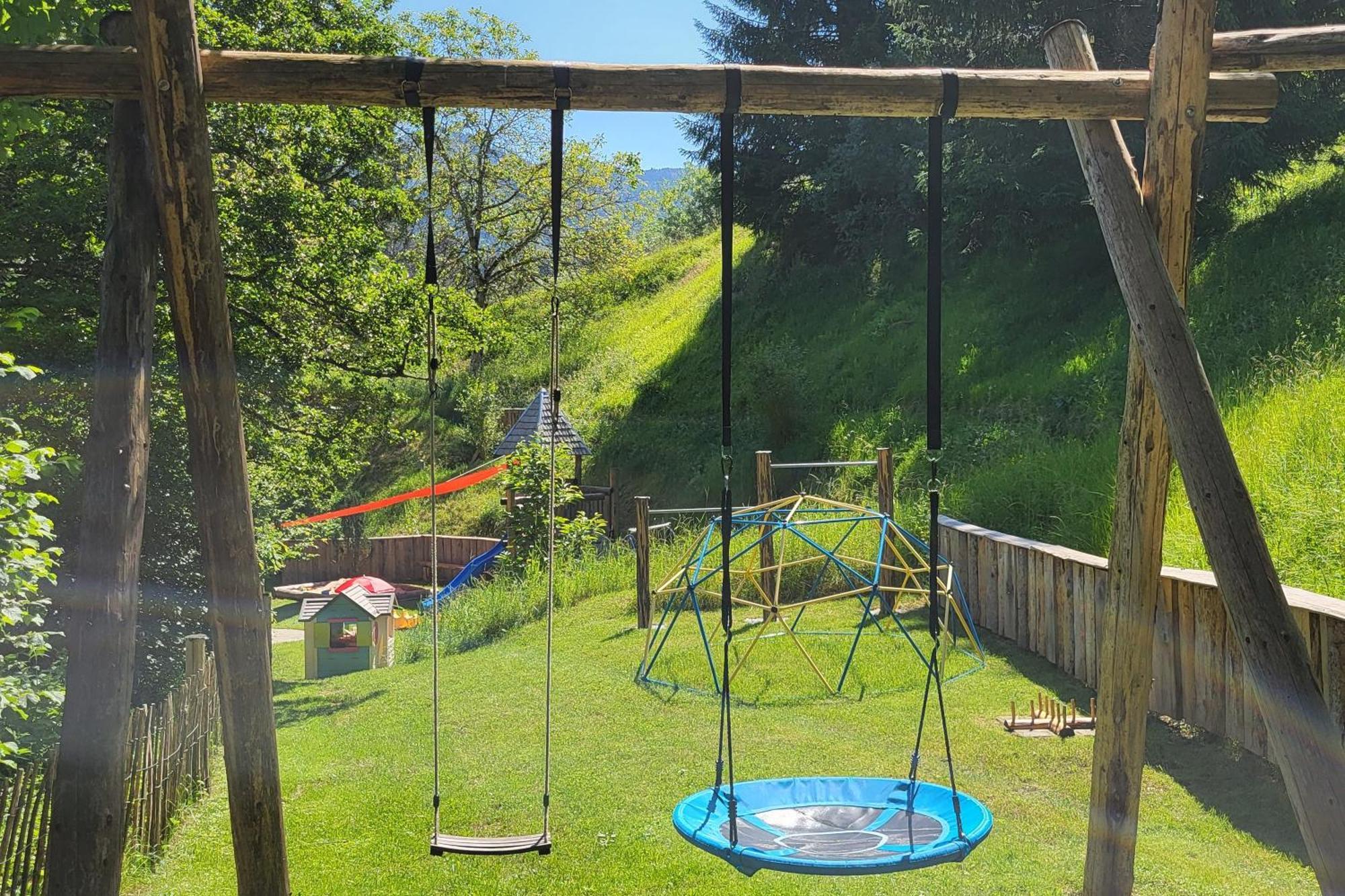 Ferienwohnungen Haus Hees Todtnau Exteriör bild